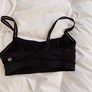 Black Lululemon sports bra